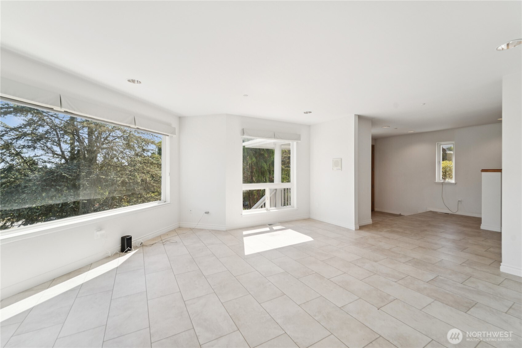 19749 53rd Avenue Northeast Lake Forest Park, WA 98155 - Photo 20 of 35 a view of an empty room with a window