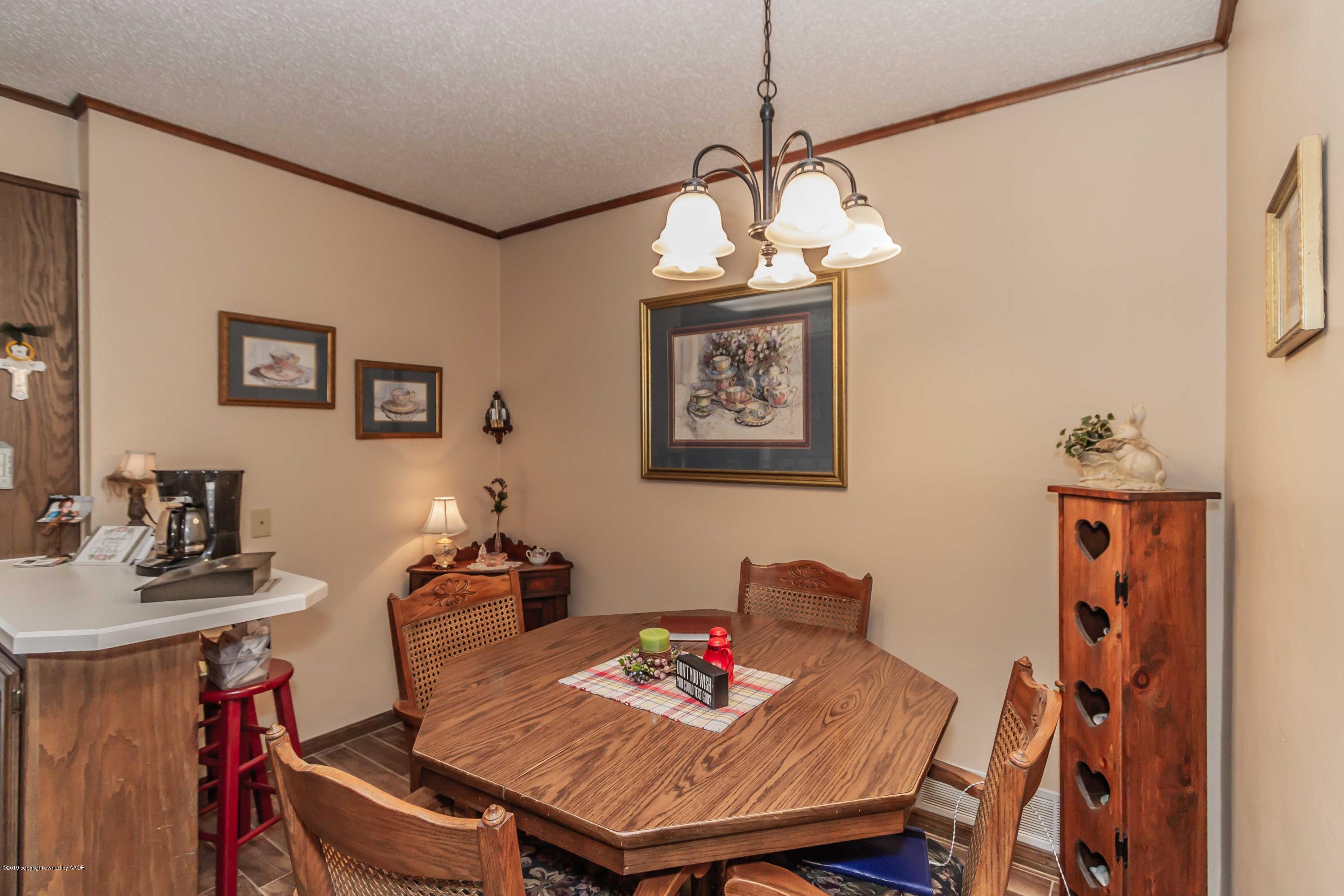 6132 Belpree Road Amarillo, TX 79106 - Photo 12 of 38 DINING VIEW 1