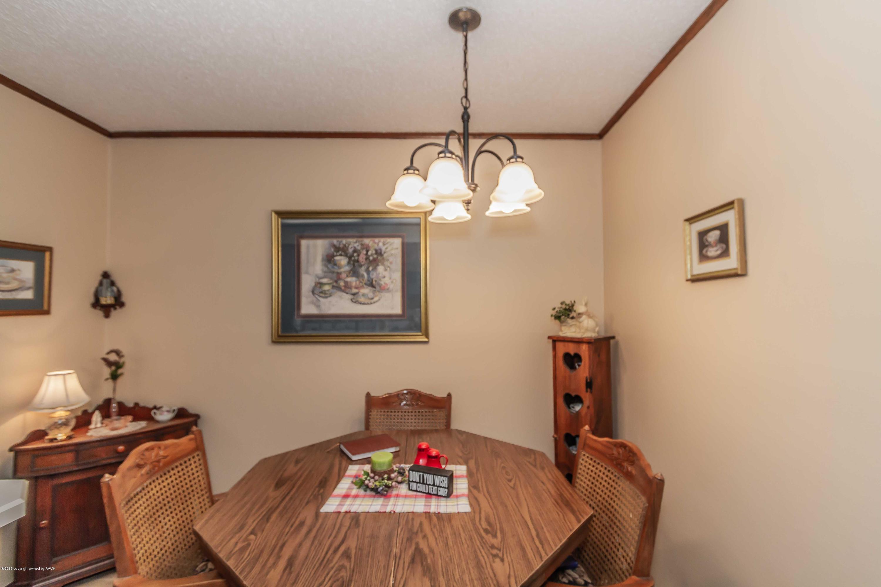 6132 Belpree Road Amarillo, TX 79106 - Photo 13 of 38 DINING VIEW 2