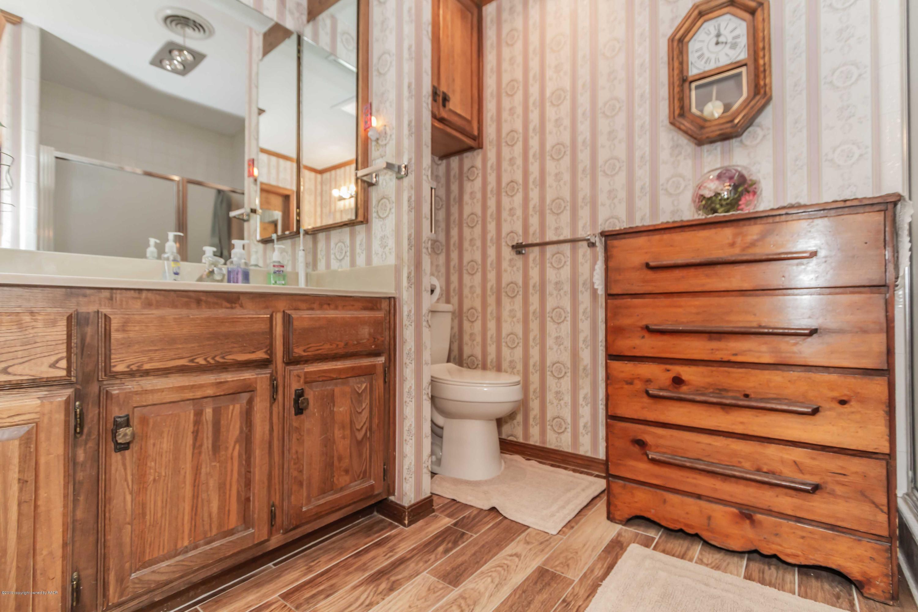 6132 Belpree Road Amarillo, TX 79106 - Photo 21 of 38 MASTER BATH VIEW 2