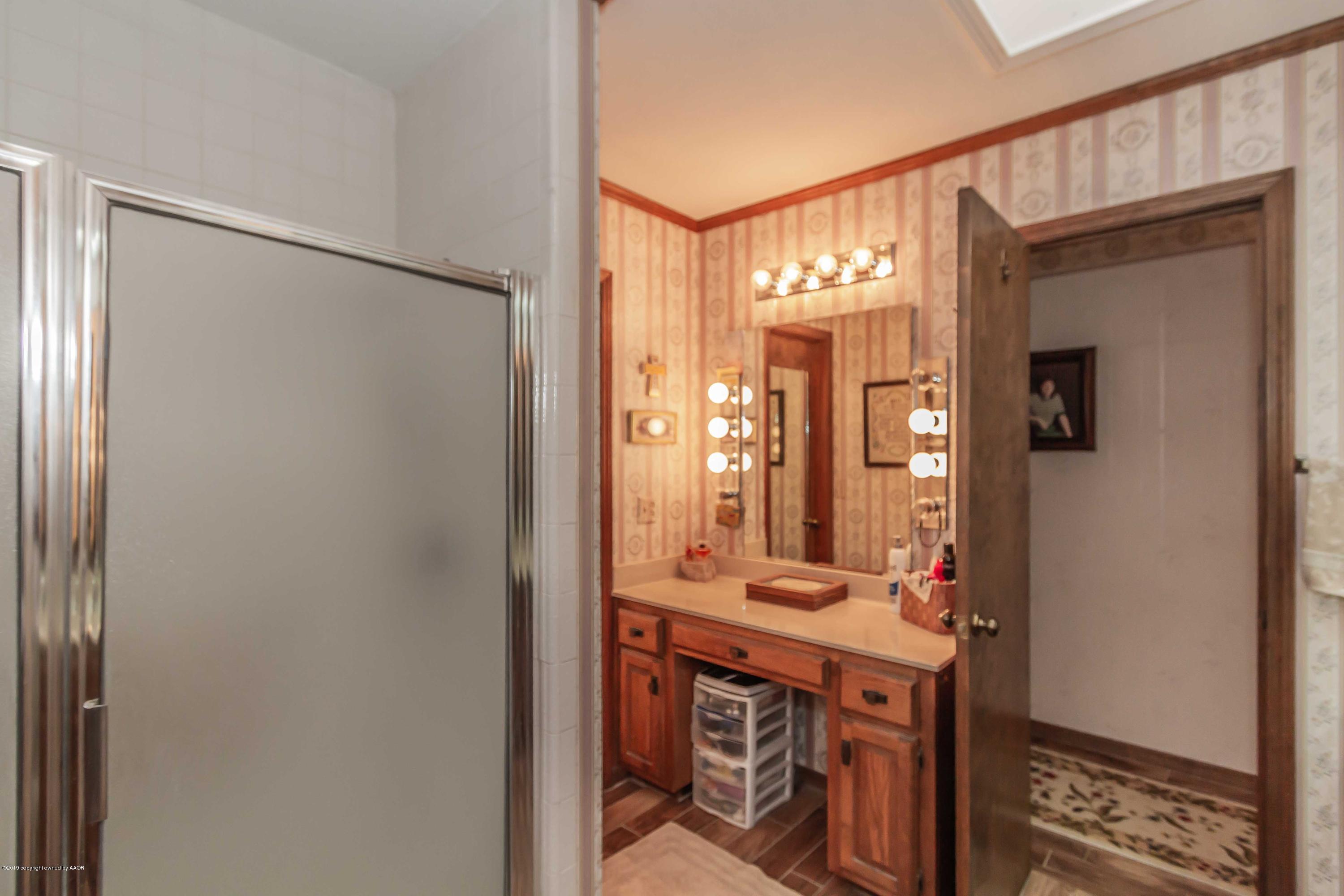 6132 Belpree Road Amarillo, TX 79106 - Photo 22 of 38 MASTER BATH VIEW 3
