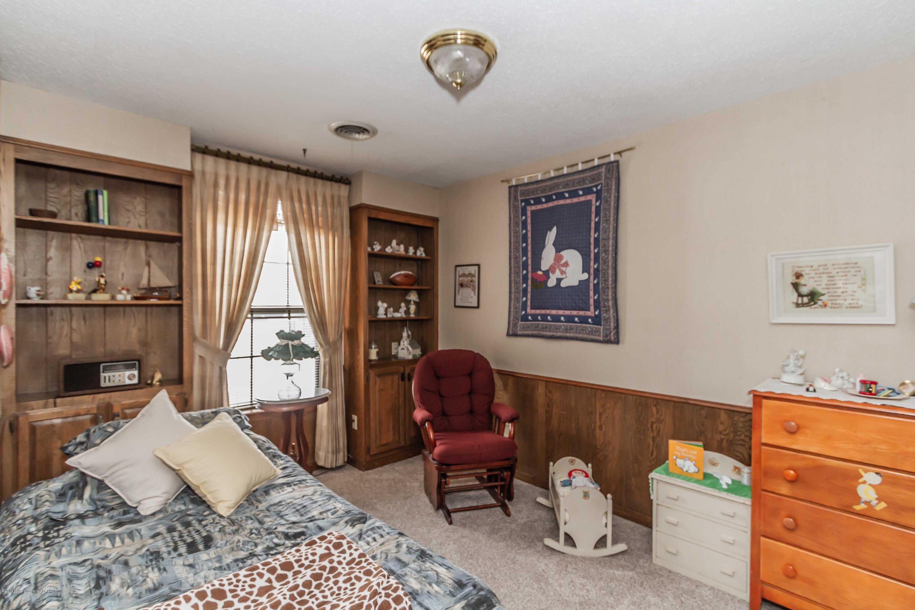6132 Belpree Road Amarillo, TX 79106 - Photo 31 of 38 BEDROOOM 2 VIEW 1