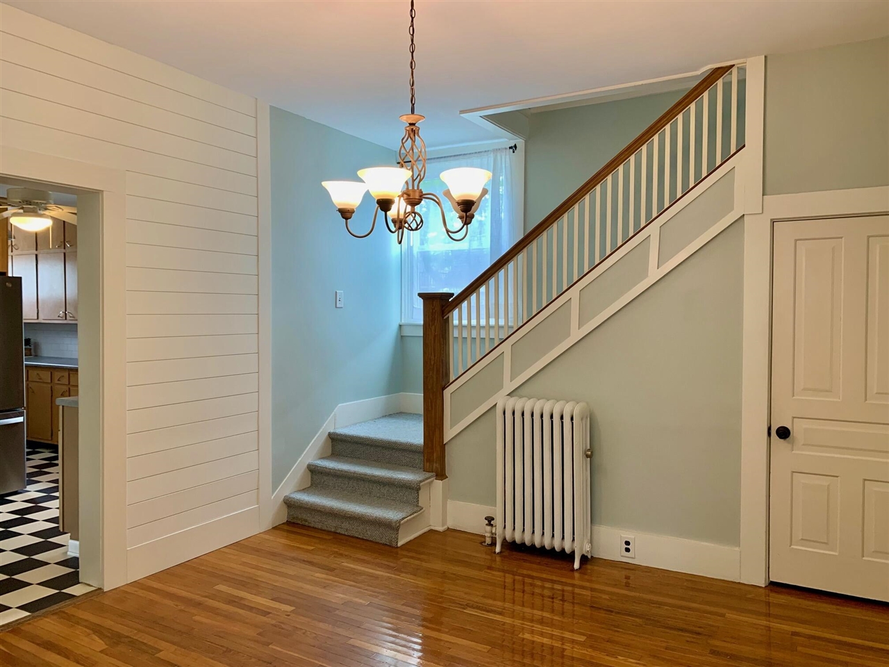 413 North Rath Avenue Ludington, MI 49431 - Photo 9 of 35