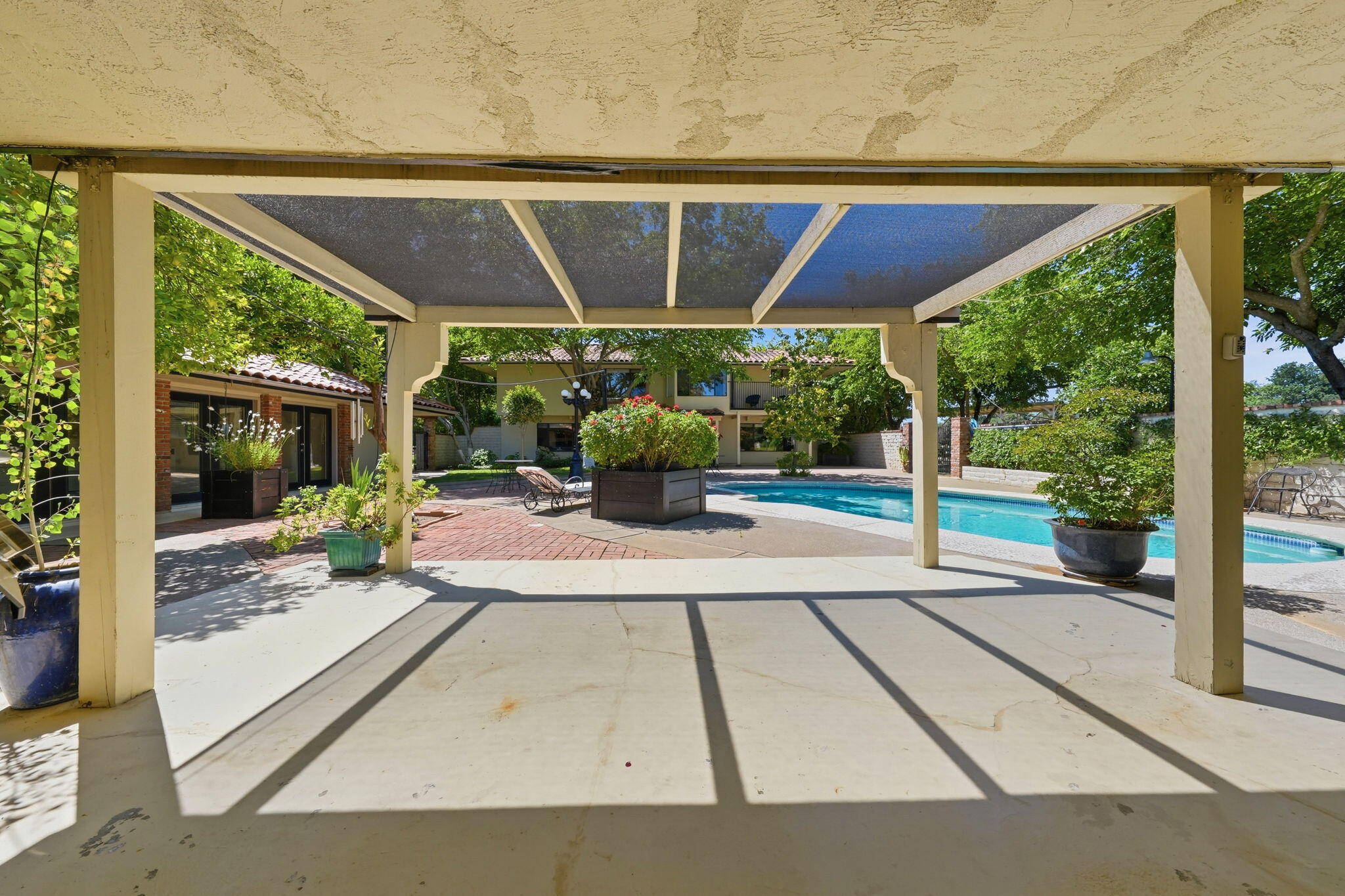 5521 Churn Creek Road Redding, CA 96002 - Photo 20 of 44 Patio