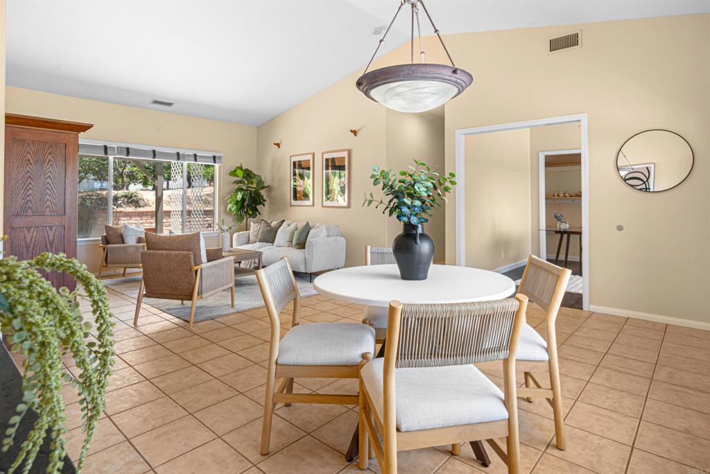 29027 The Yellow Brick Road Valley Center, CA 92082 - Photo 7 of 36