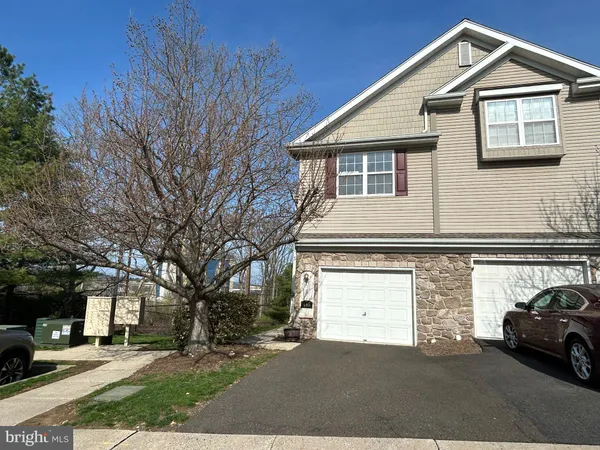 $3,200 | 445 Fort Hill Circle, Fort Washington, PA 19034