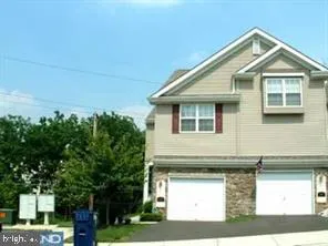 $3,200 | 445 Fort Hill Circle, Fort Washington, PA 19034
