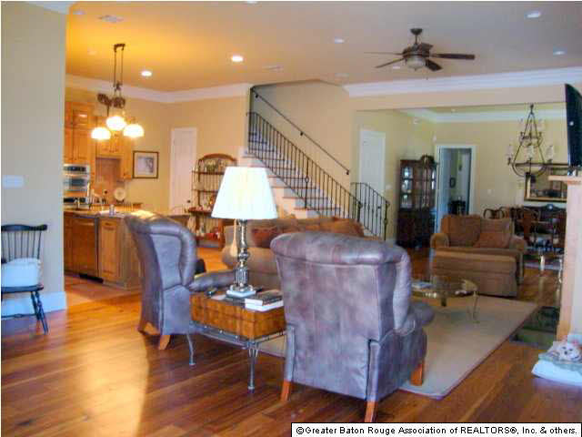 2010 Lac Cache Court Baton Rouge, LA 70816 - Photo 2 of 21 Gallery Image 2