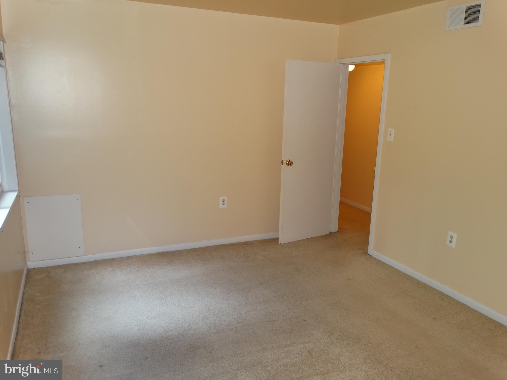 1538 Northgate Square, Unit 21B Reston, VA 20190 - Photo 22 of 26 Bedroom