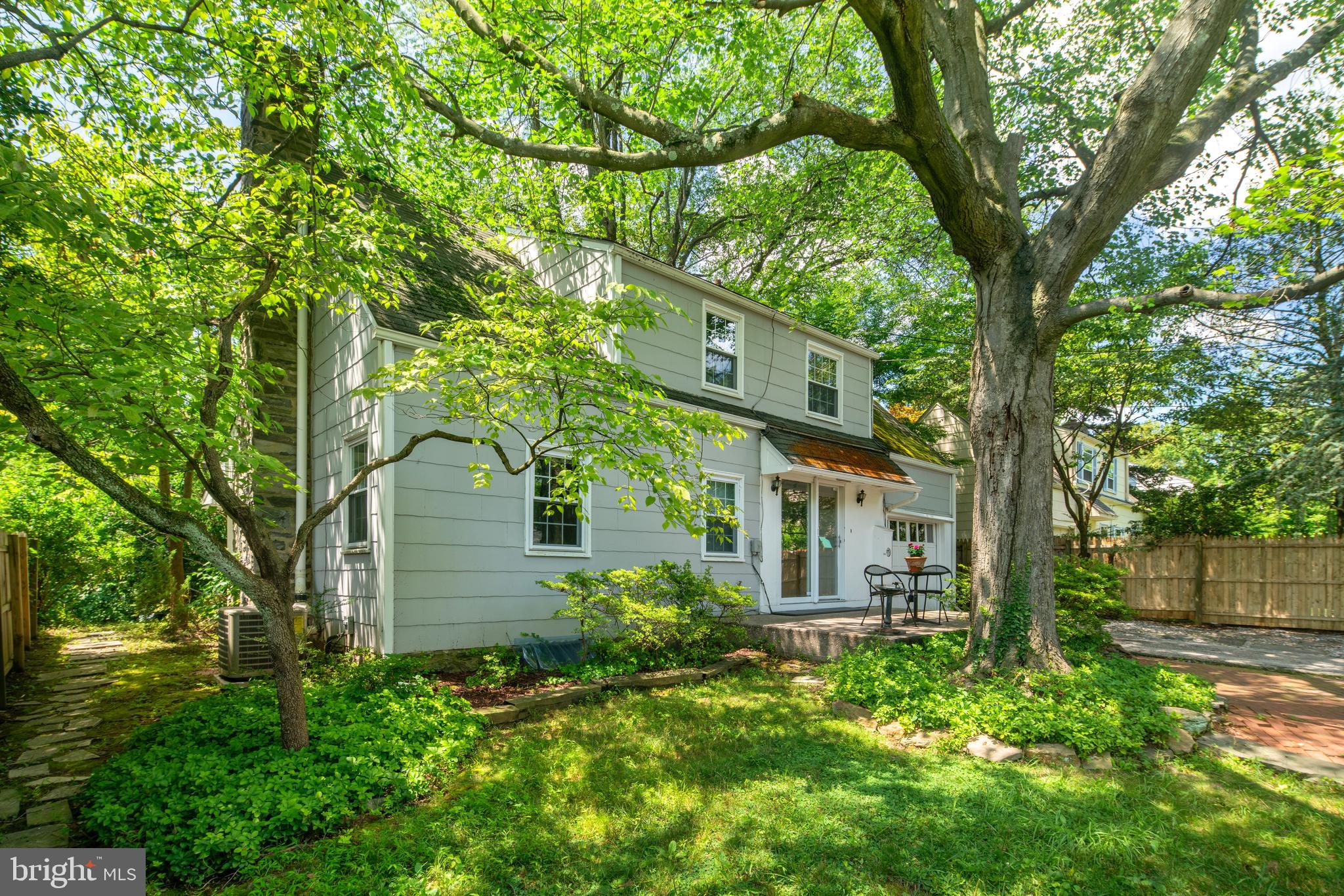 433 Haverford Road Wynnewood, PA 19096 - Photo 3 of 32