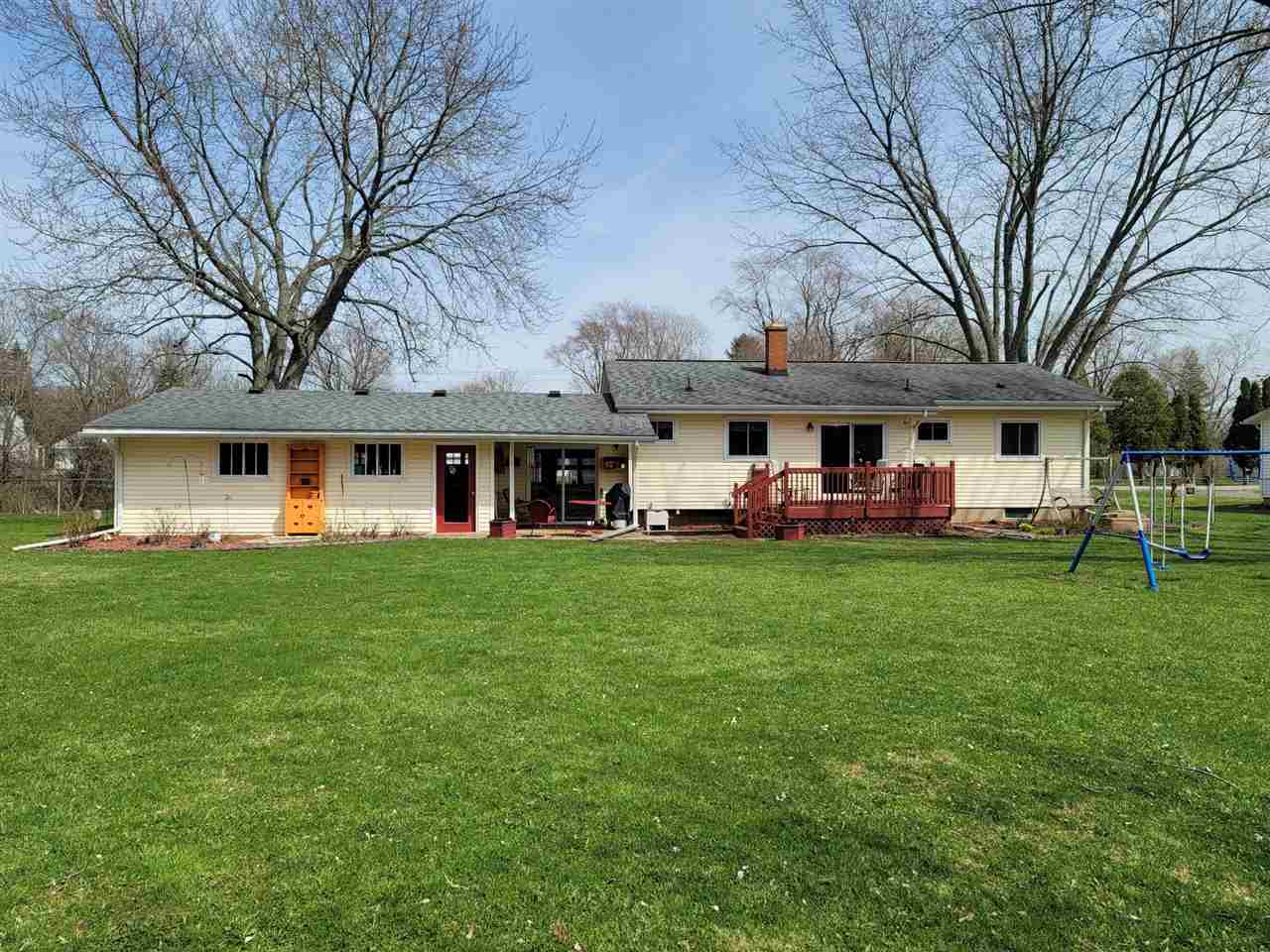 2416 Howe Road Burton, MI 48519 - Photo 29 of 29 50071318-28.JPG