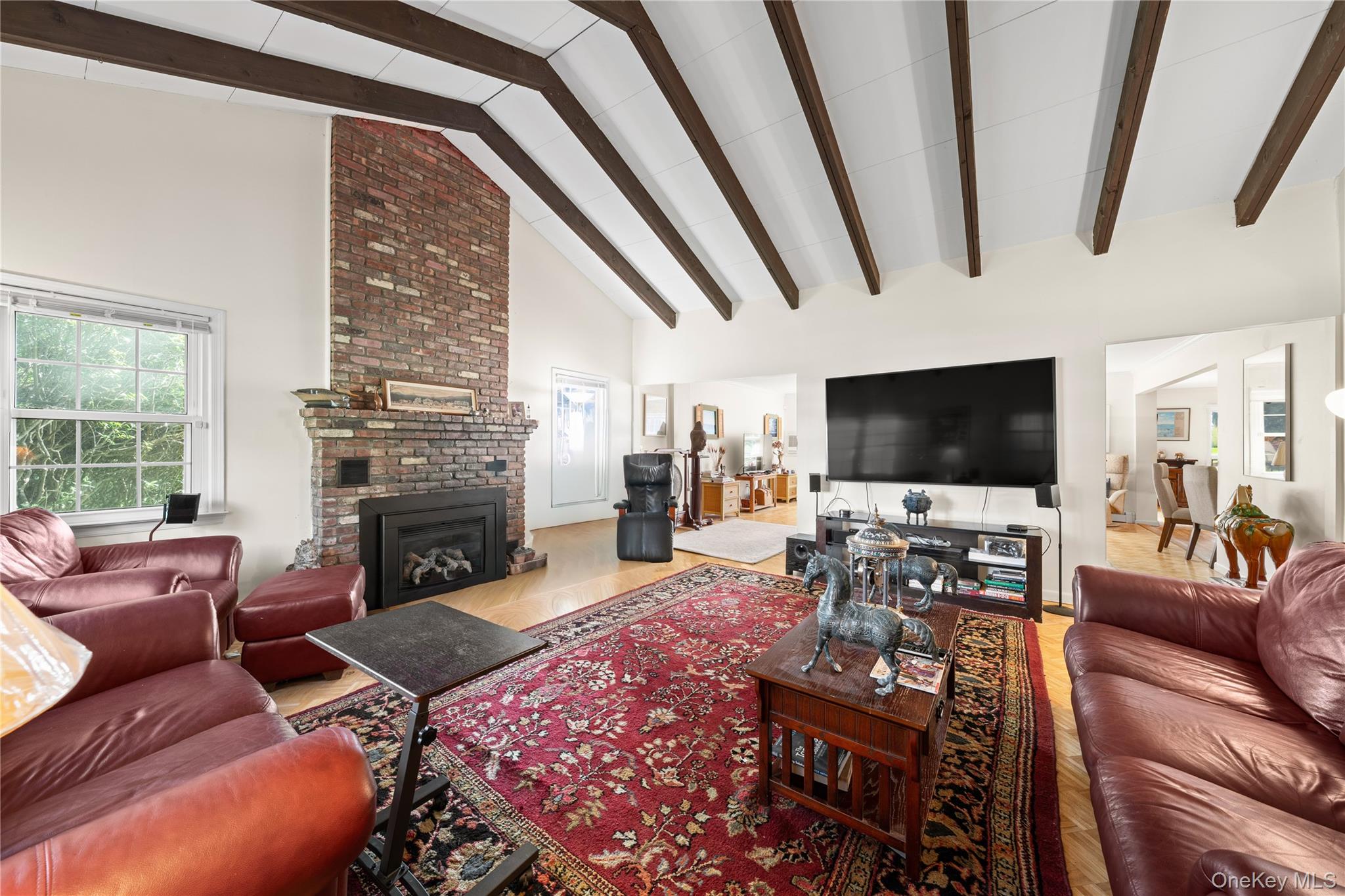 70 Middle Pond Road, Unit 22 Southampton, NY 11968 - Photo 14 of 32 Gallery Image 14