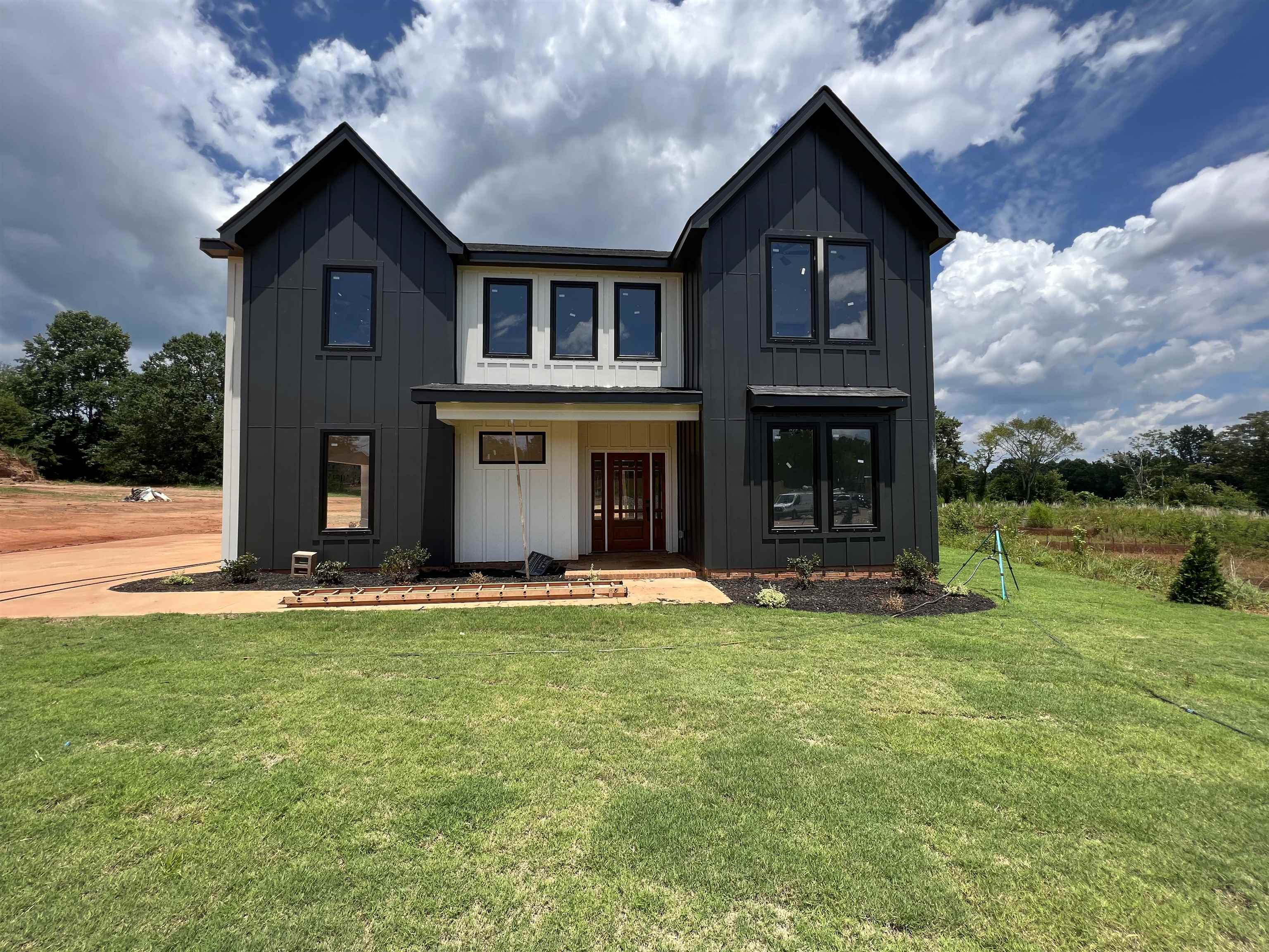 136 Harkness Lane Campobello, SC 29322 - Photo 1 of 17