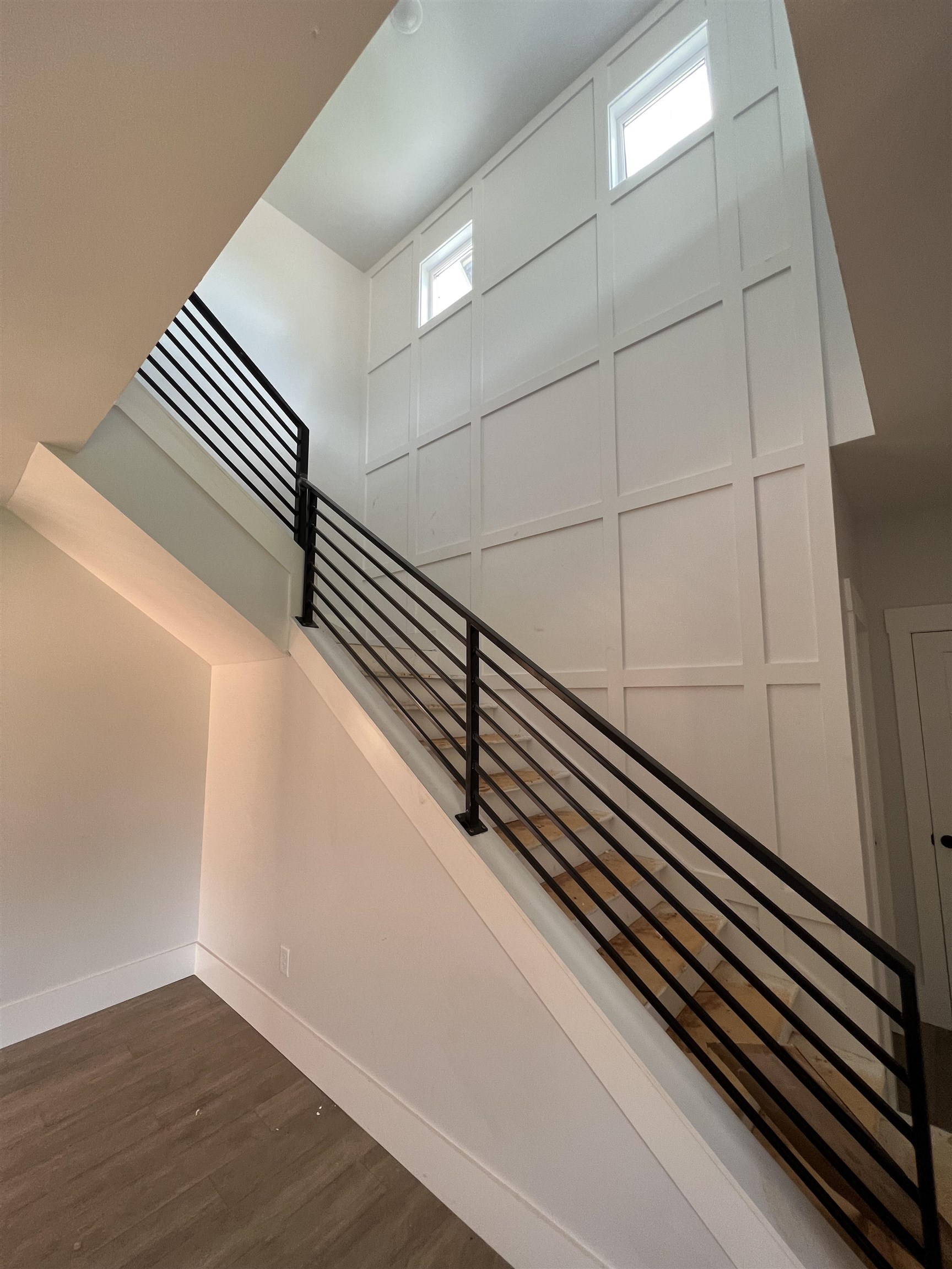 136 Harkness Lane Campobello, SC 29322 - Photo 3 of 17