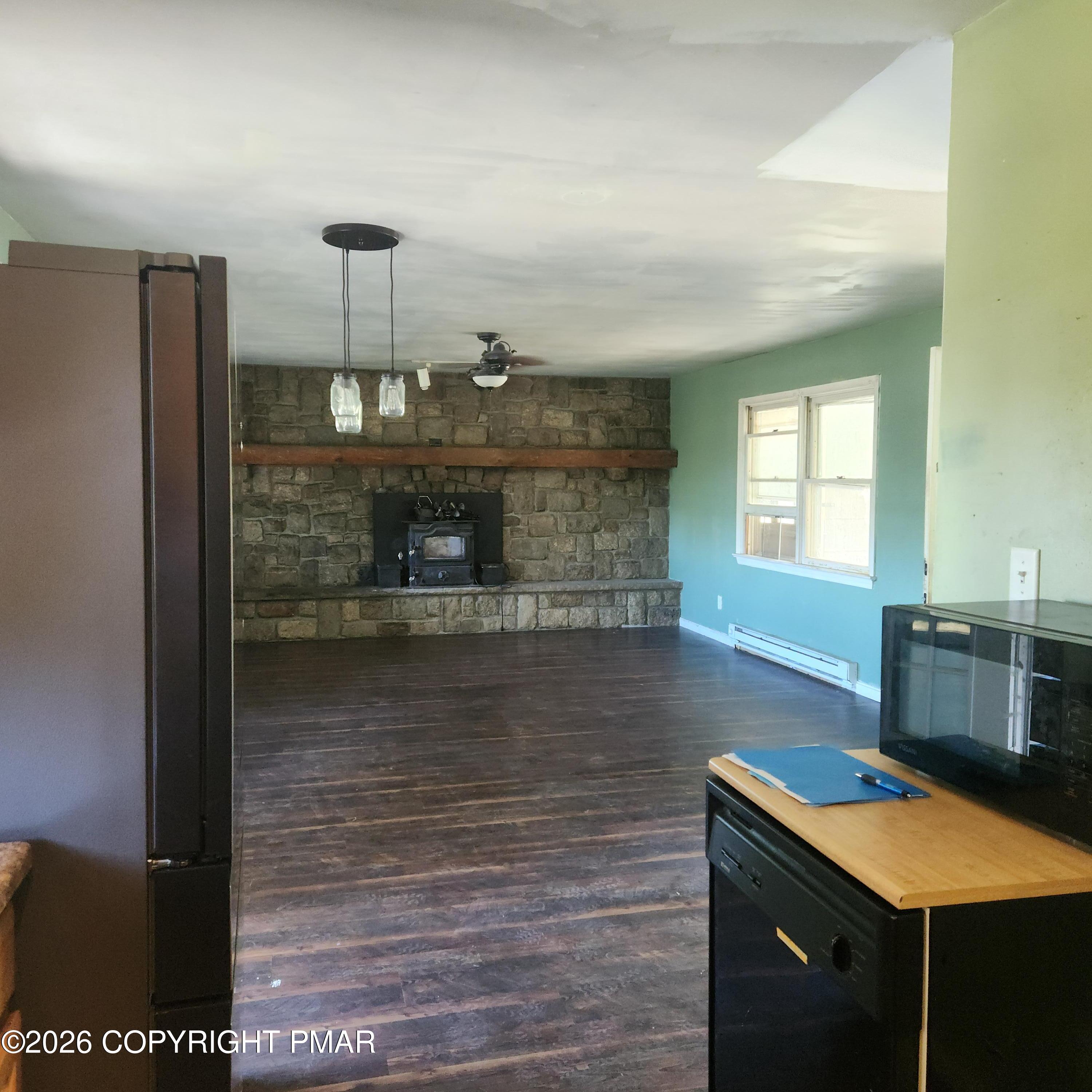 449 Weir Mountain Road Gilbert, PA 18331 - Photo 4 of 34 20261003_134820