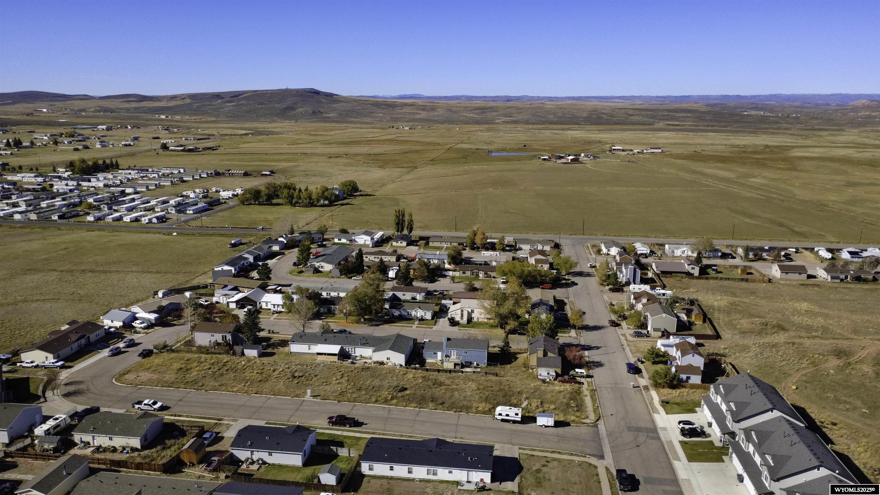 338 Alpine Circle Evanston, WY 82930 - Photo 3 of 8