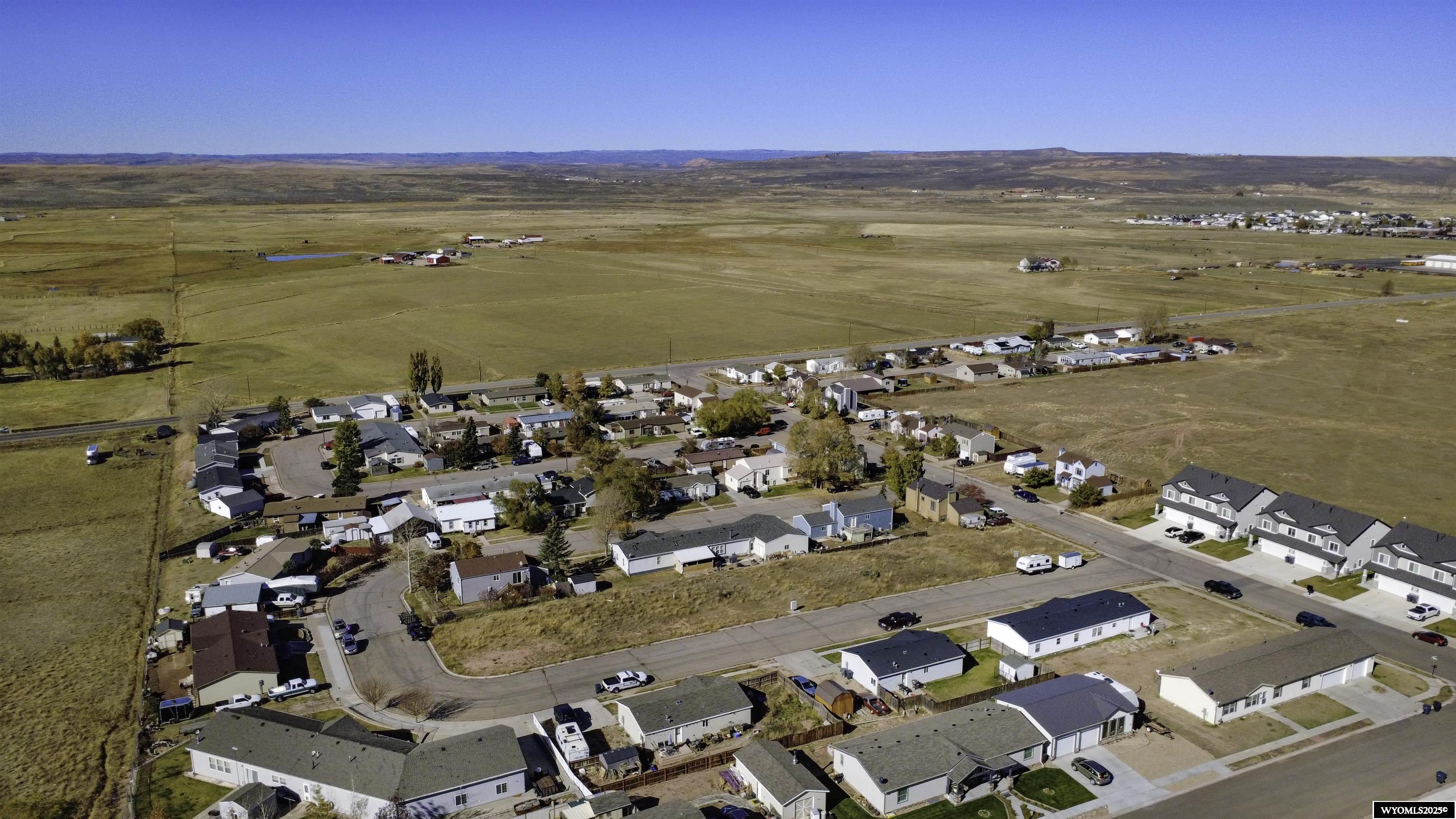 338 Alpine Circle Evanston, WY 82930 - Photo 4 of 8