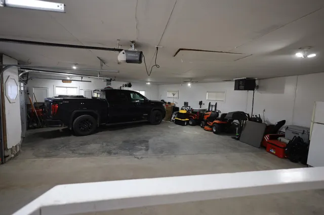 $320,000 | 611 1st Avenue, Reynolds, ND 58275