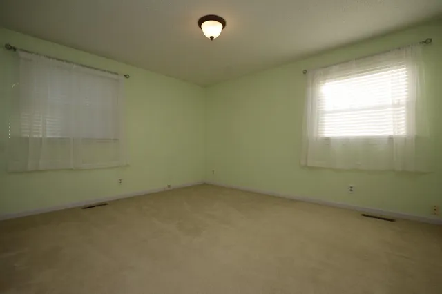 $320,000 | 611 1st Avenue, Reynolds, ND 58275