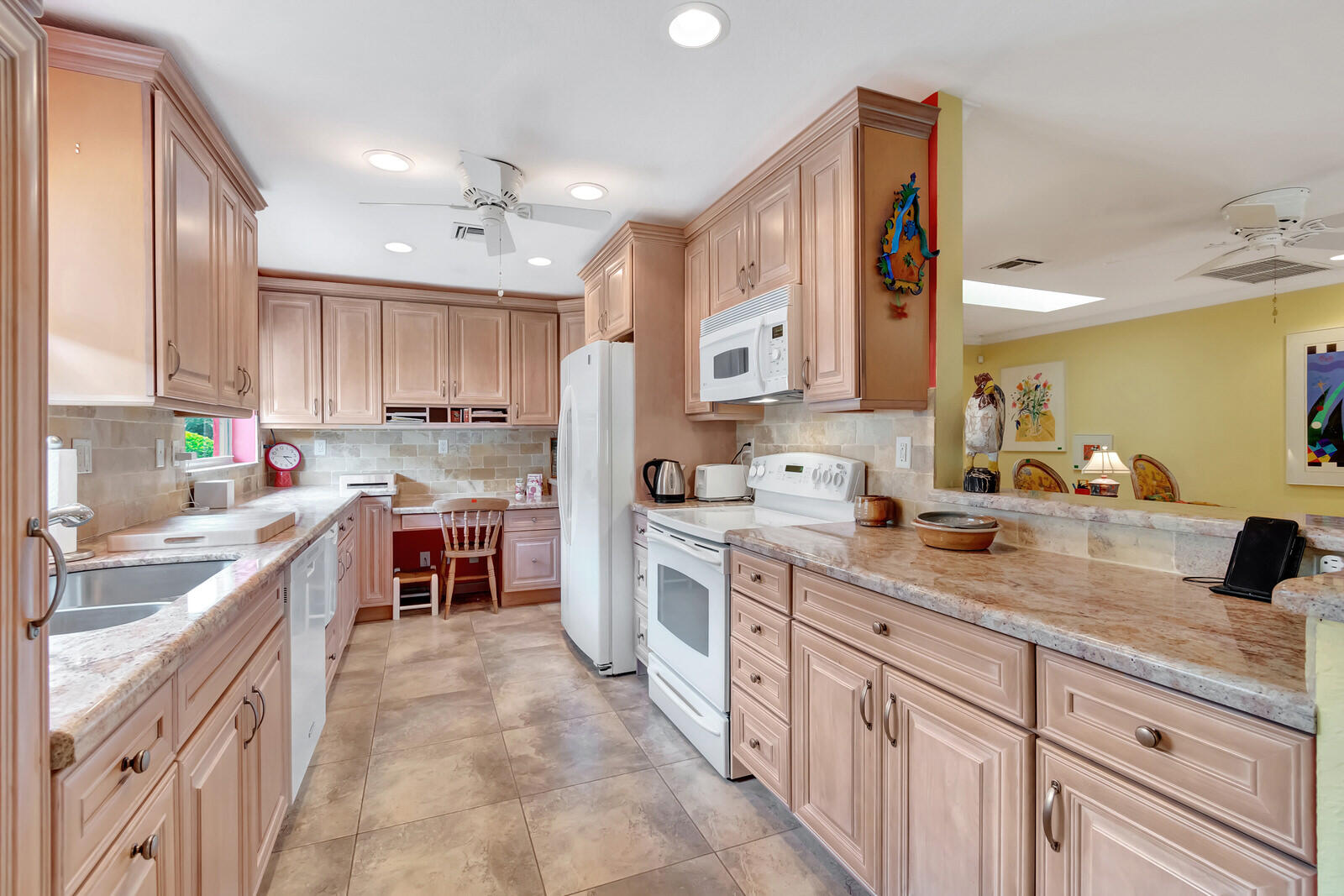 162 Del Rio Boulevard Boca Raton, FL 33432 - Photo 17 of 52 DSC_8272