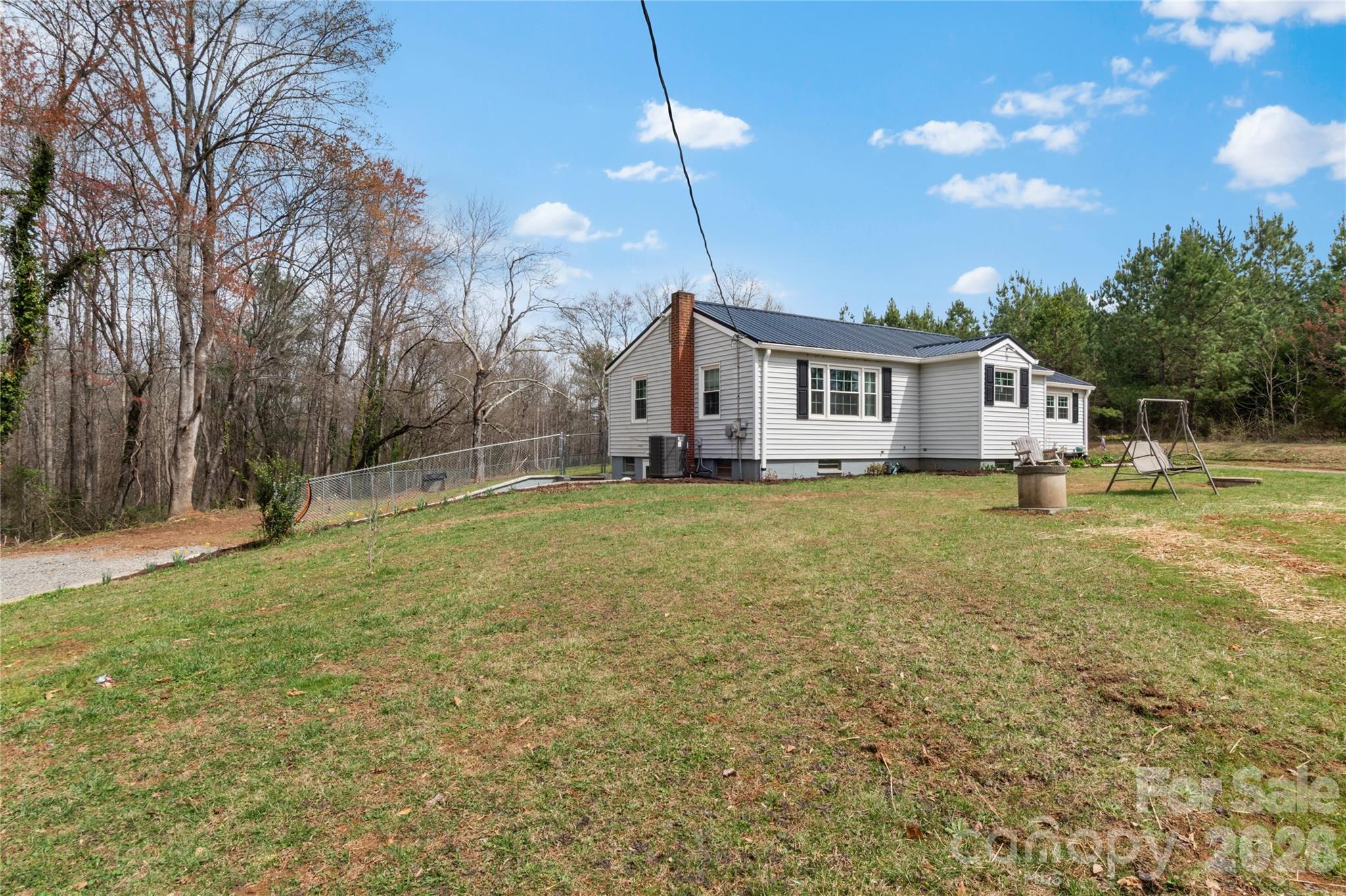 379 Pat Nixon Road State Road, NC 28676 - Photo 8 of 41