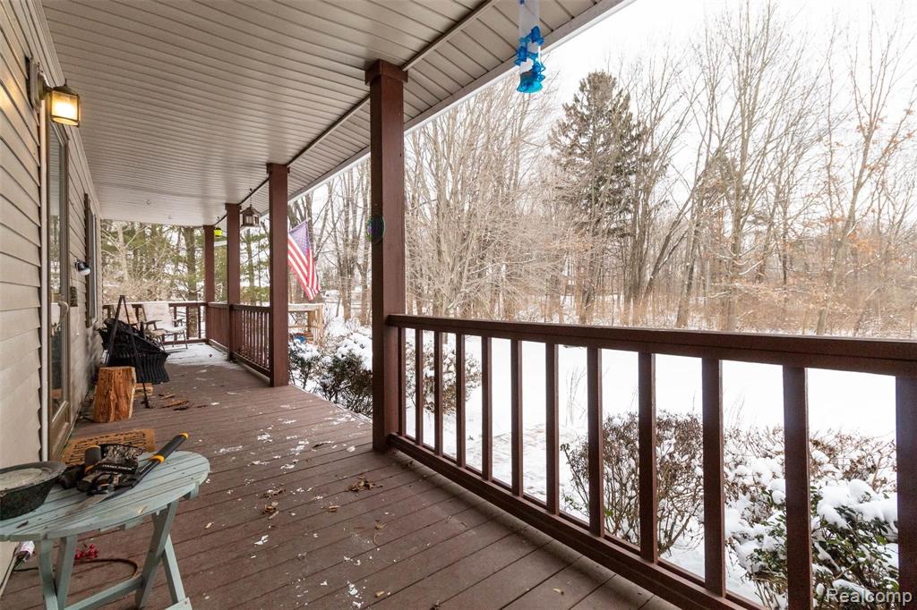 10695 Roberts Road Stockbridge, MI 49285 - Photo 6 of 60