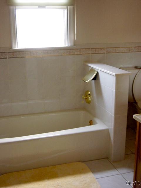 1012 Stone Stack Drive Bethlehem, PA 18015 - Photo 12 of 18 a bathroom with a bathtub