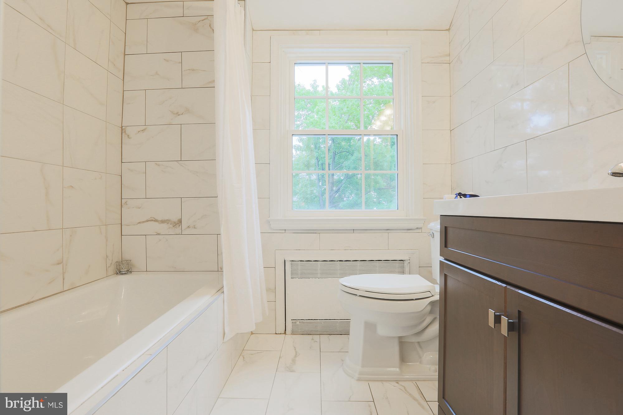4212 Kelway Road Baltimore, MD 21218 - Photo 18 of 30 Bath