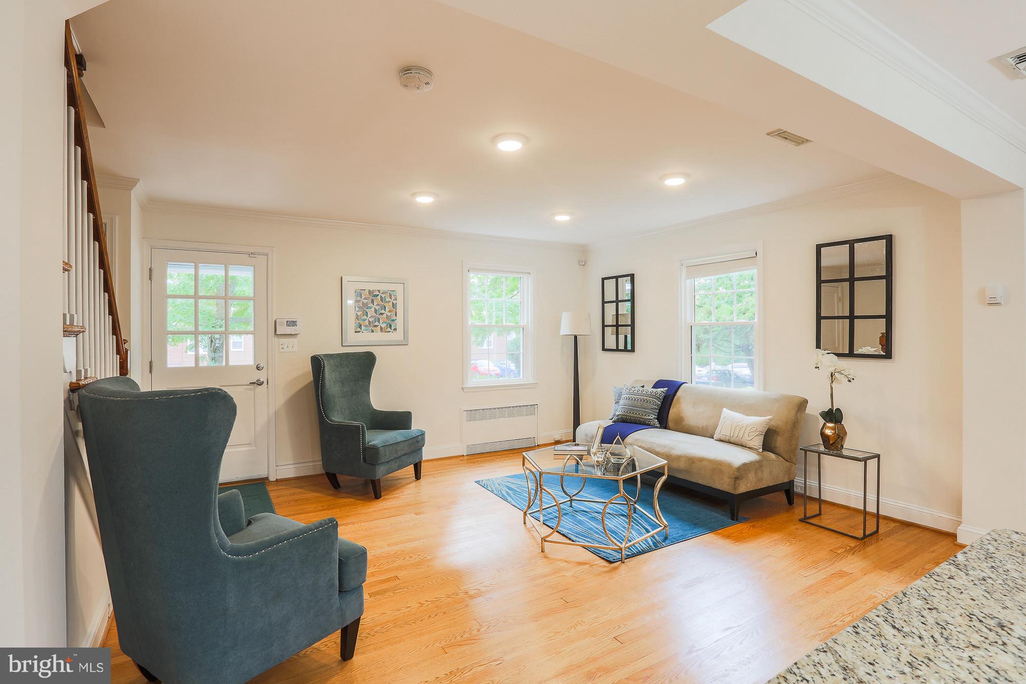 4212 Kelway Road Baltimore, MD 21218 - Photo 6 of 30 Living Room