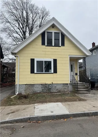 $245,000 | 24 Bloomfield Place, Rochester, NY 14620