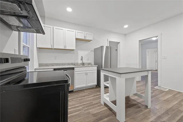 $245,000 | 24 Bloomfield Place, Rochester, NY 14620