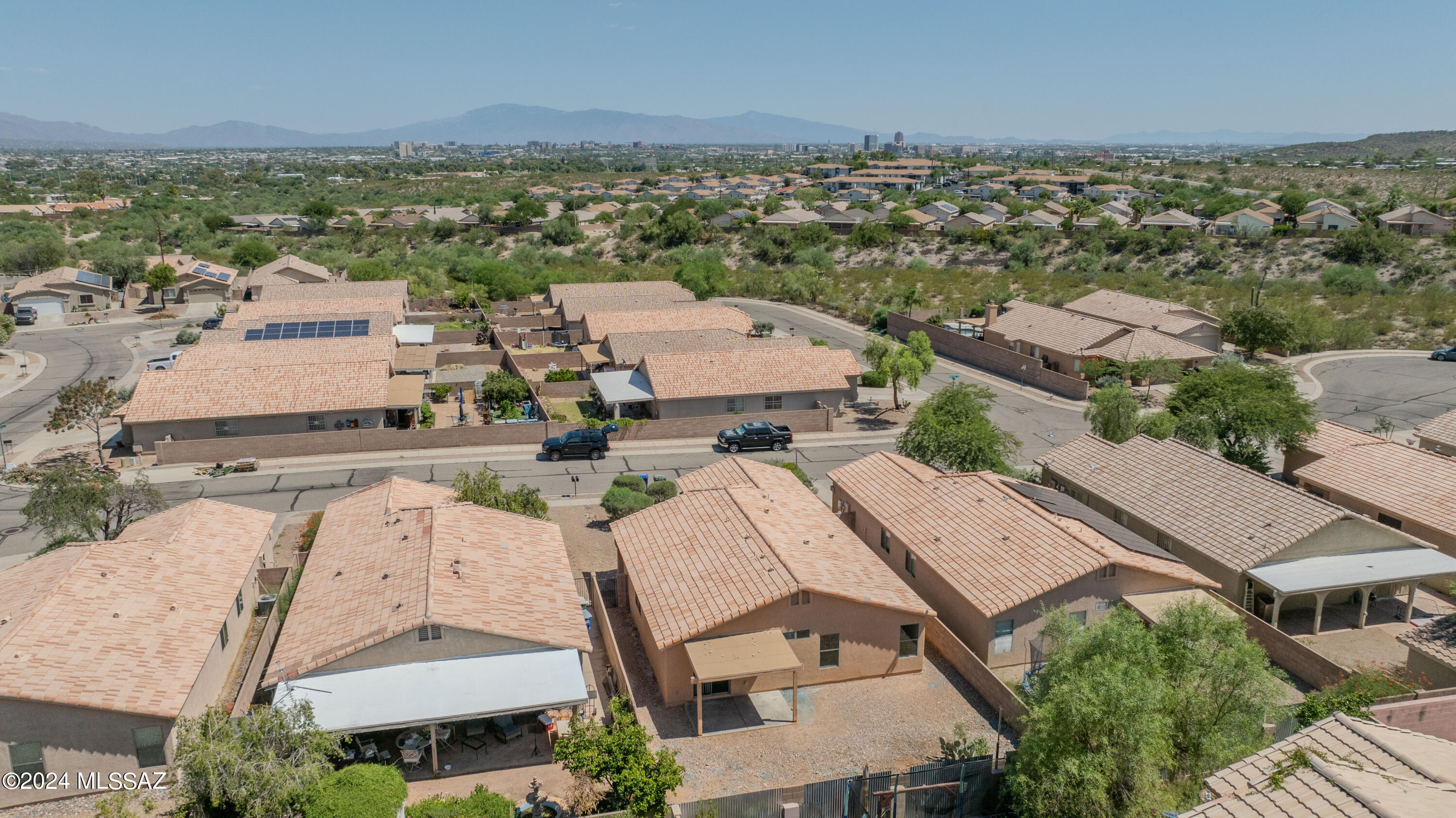 1325 North Wildcat Diers Road Tucson, AZ 85745 - Photo 3 of 25