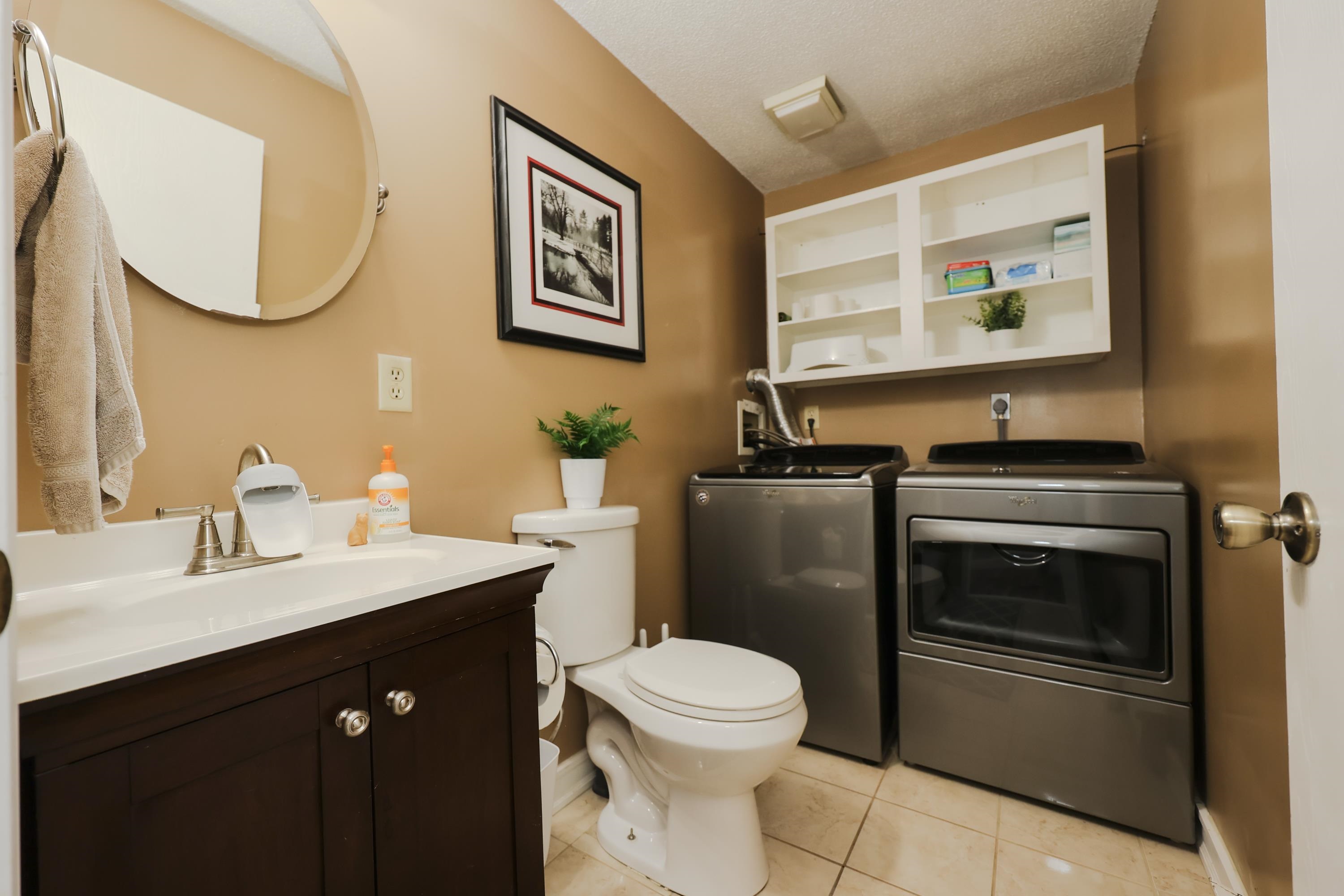 1035 South Mammoth Road, Unit 2 Manchester, NH 03109 - Photo 11 of 26
