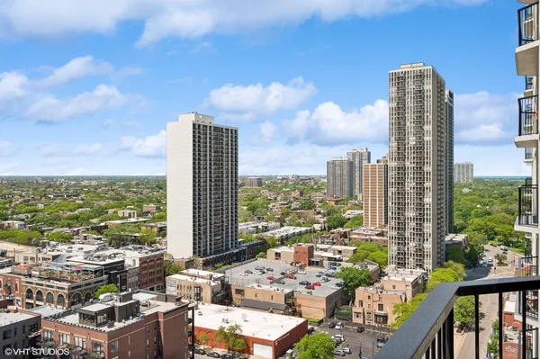 a picture of city view