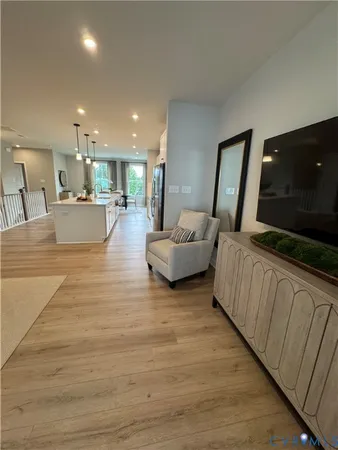 $3,900 | 8001 Lake Laurel Lane, Unit B, Glen Allen, VA 23060