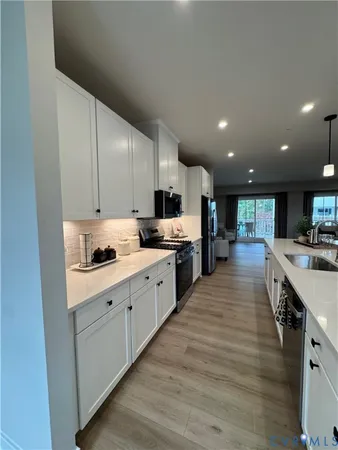 $3,900 | 8001 Lake Laurel Lane, Unit B, Glen Allen, VA 23060