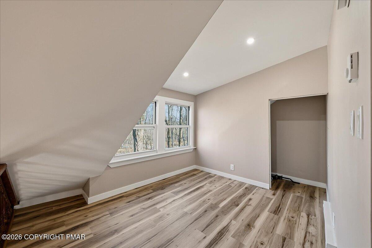 211 Geese Court Bushkill, PA 18324 - Photo 11 of 35 Loft