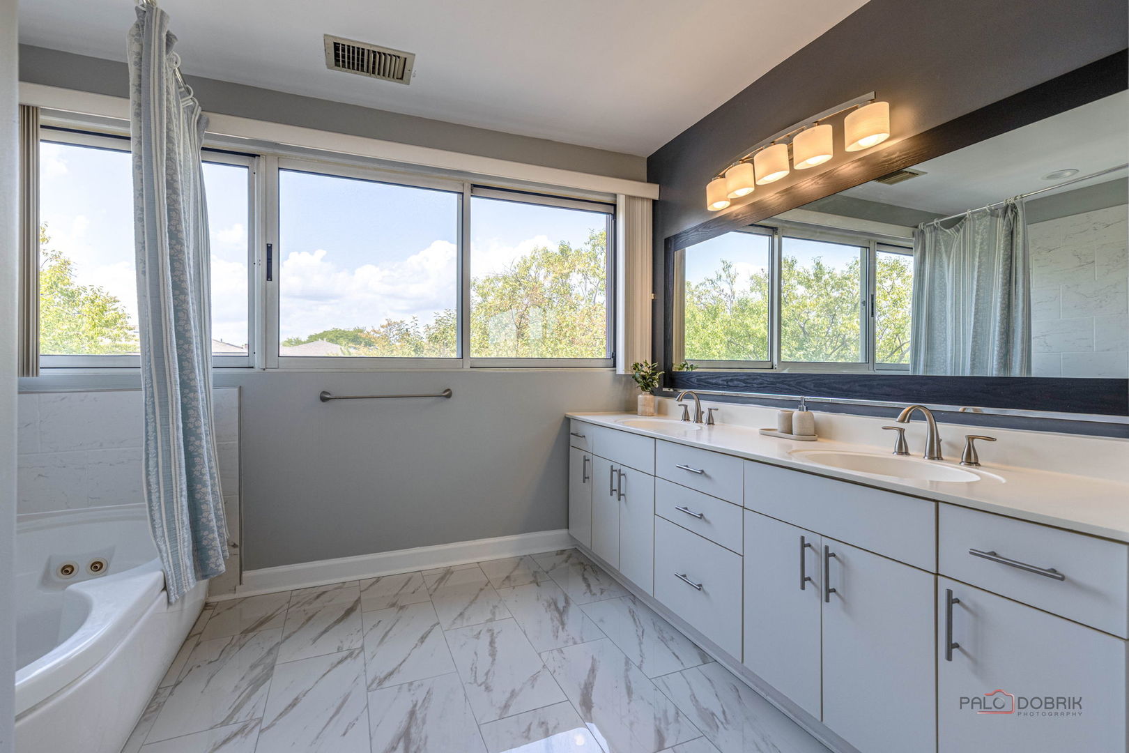 335 Milford Road Deerfield, IL 60015 - Photo 23 of 36 Gallery Image 23