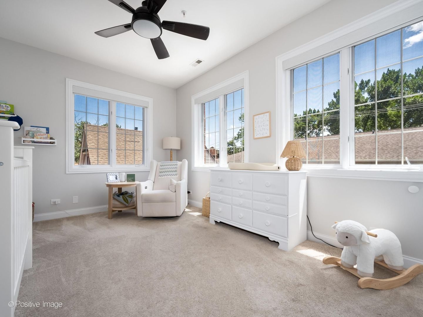 1453 West Irving Park Road, Unit 305 Chicago, IL 60613 - Photo 18 of 22
