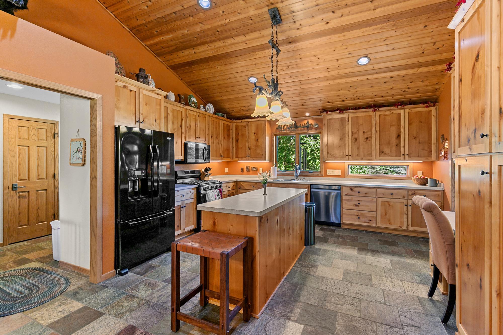 7135 Camp 3 Road Northeast Columbus, MN 55025 - Photo 4 of 58