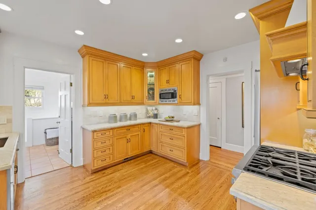 $2,998,000 | 1517 Cypress Avenue, Burlingame, CA 94010