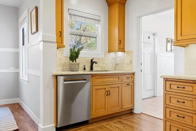 $2,998,000 | 1517 Cypress Avenue, Burlingame, CA 94010