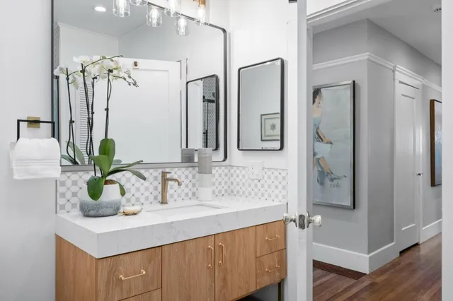 $2,998,000 | 1517 Cypress Avenue, Burlingame, CA 94010