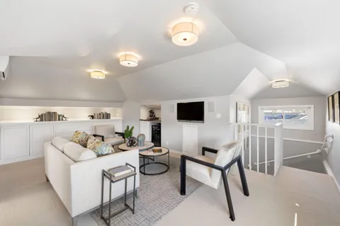 $2,998,000 | 1517 Cypress Avenue, Burlingame, CA 94010