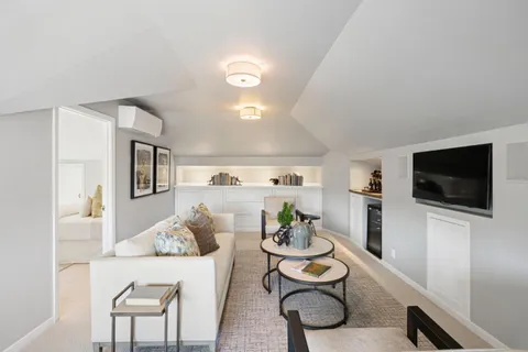 $2,998,000 | 1517 Cypress Avenue, Burlingame, CA 94010