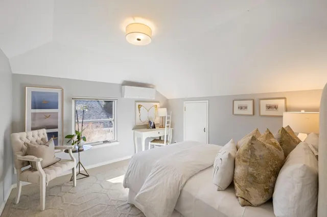 $2,998,000 | 1517 Cypress Avenue, Burlingame, CA 94010