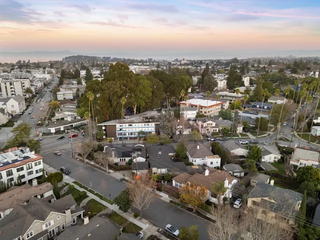 $2,998,000 | 1517 Cypress Avenue, Burlingame, CA 94010