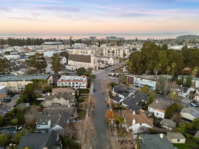 $2,998,000 | 1517 Cypress Avenue, Burlingame, CA 94010
