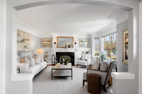 $2,998,000 | 1517 Cypress Avenue, Burlingame, CA 94010