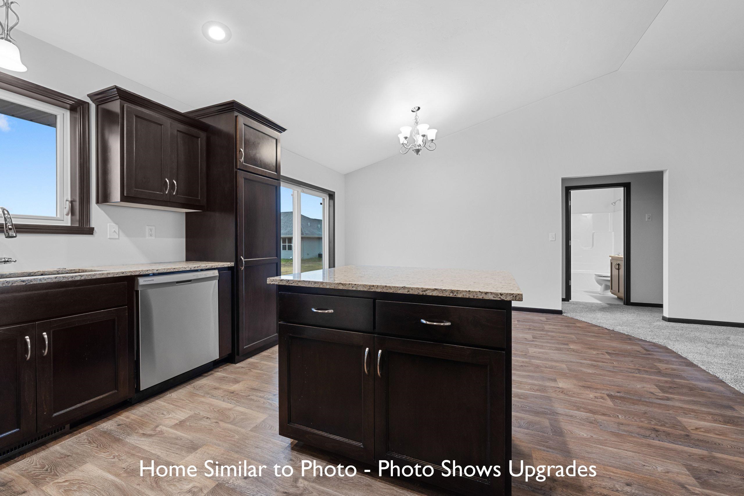 1011 Constellation Way Marinette, WI 54143 - Photo 18 of 38